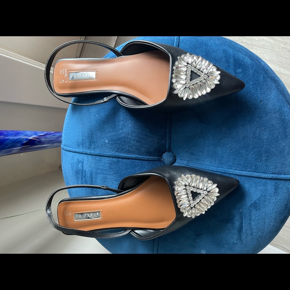 Diamond Flats - Picture 2 of 5